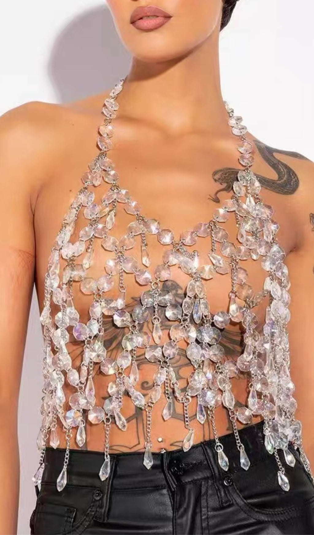 HALTERNECK CRYSTAL BODY CHAIN TOP