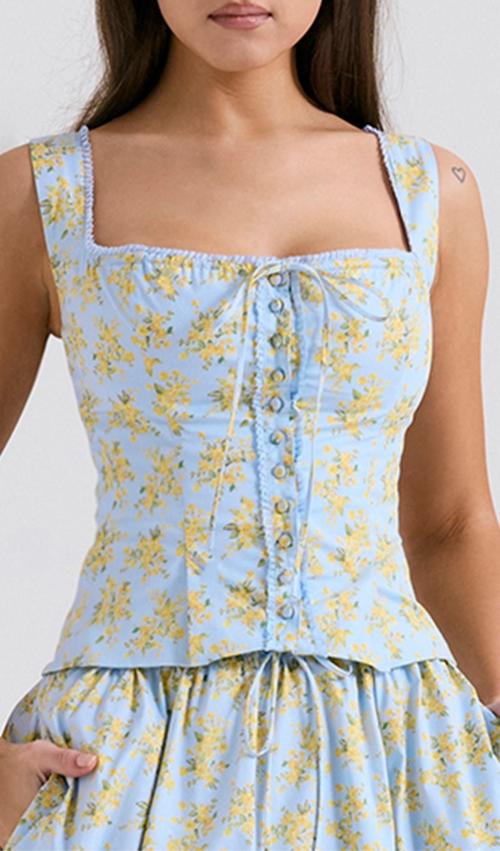 SOFT BLUE VINTAGE FLORAL PRINT COTTON TOP