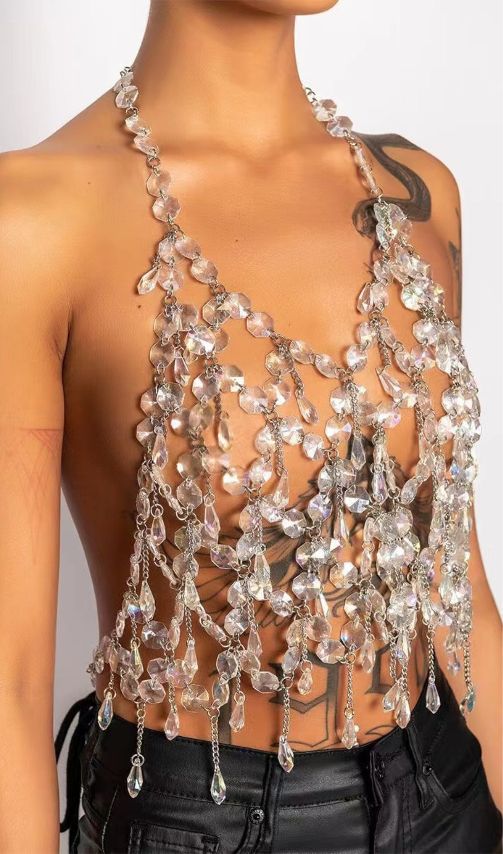 HALTERNECK CRYSTAL BODY CHAIN TOP