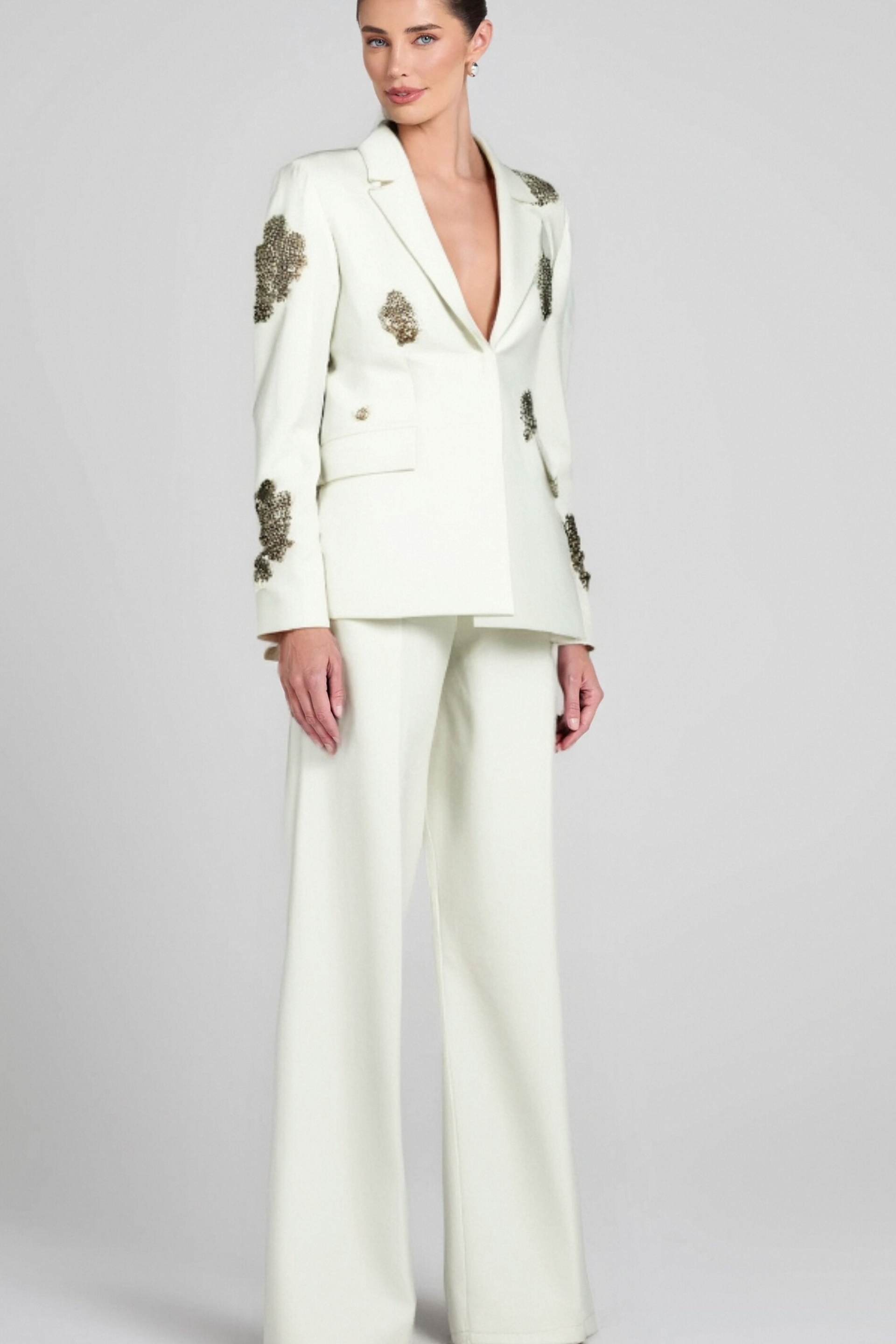 Winee Rhinestones embellished Blazer Set White