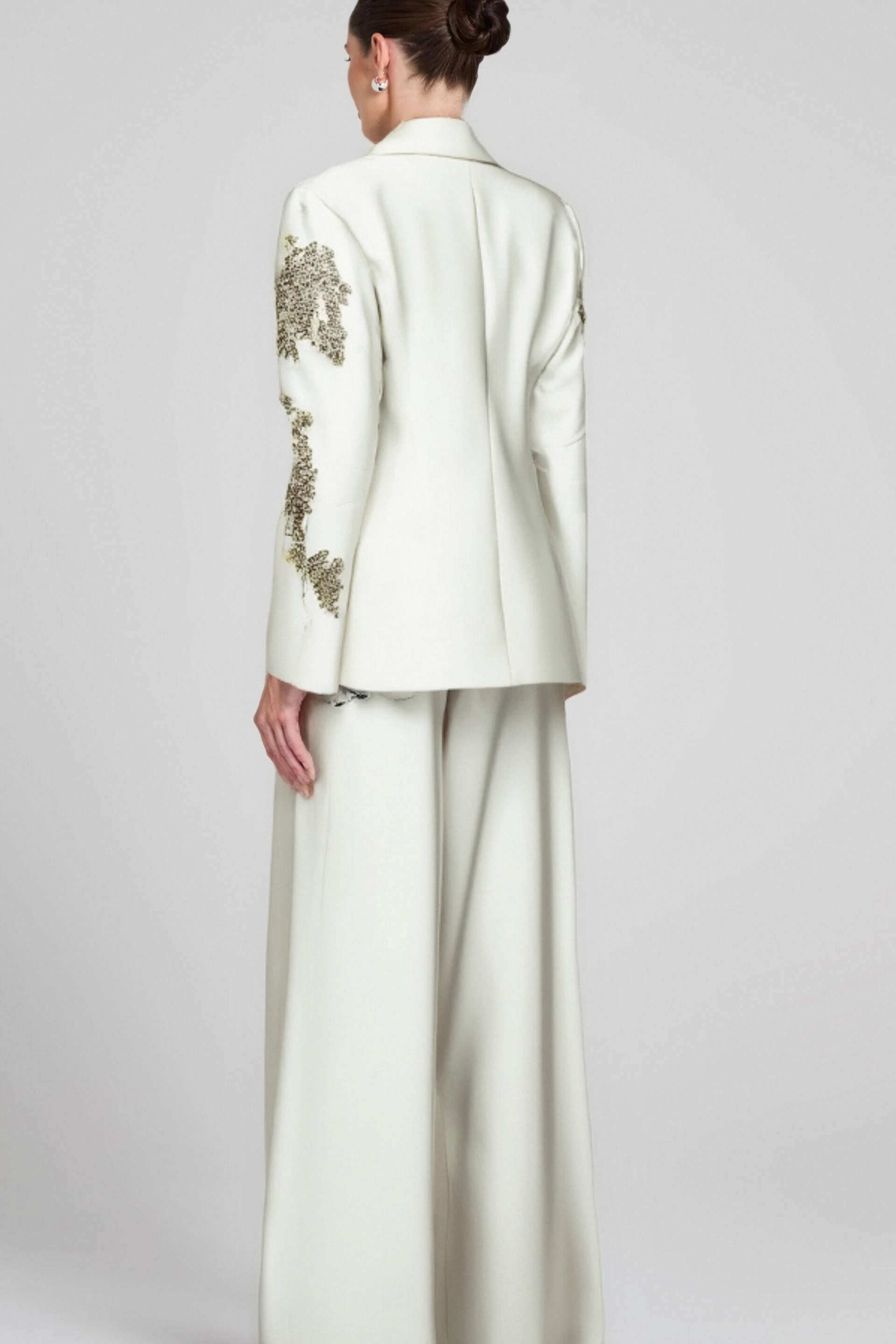 Winee Rhinestones embellished Blazer Set White