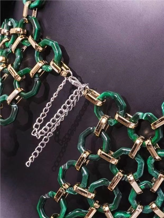BACKLESS BODY CHAIN TOP IN GREEN