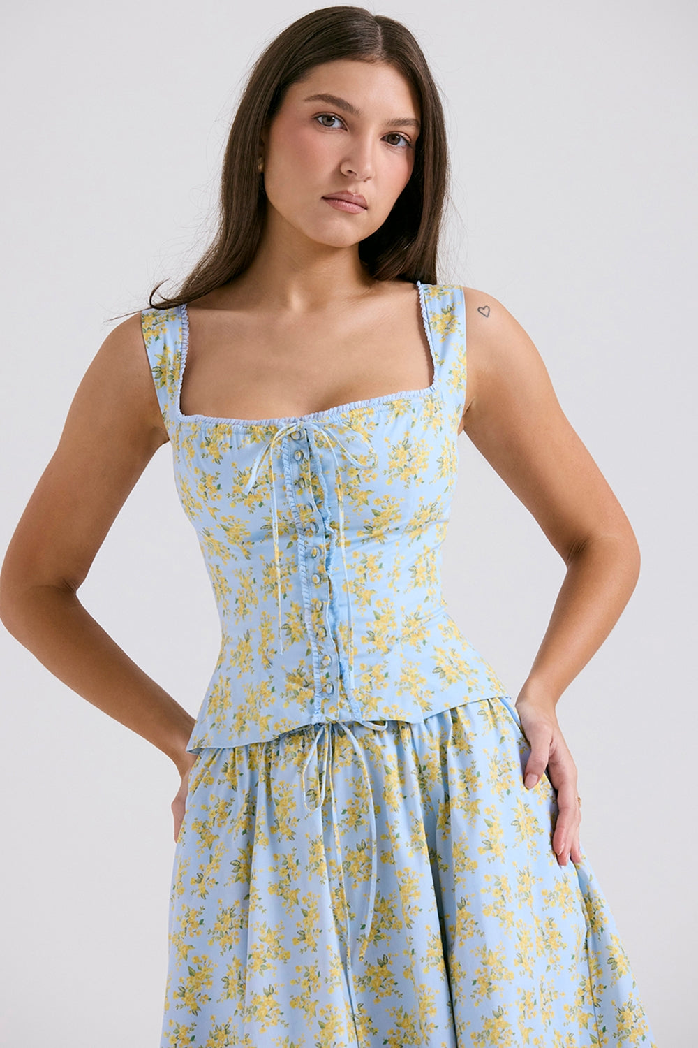 SOFT BLUE VINTAGE FLORAL PRINT COTTON TOP