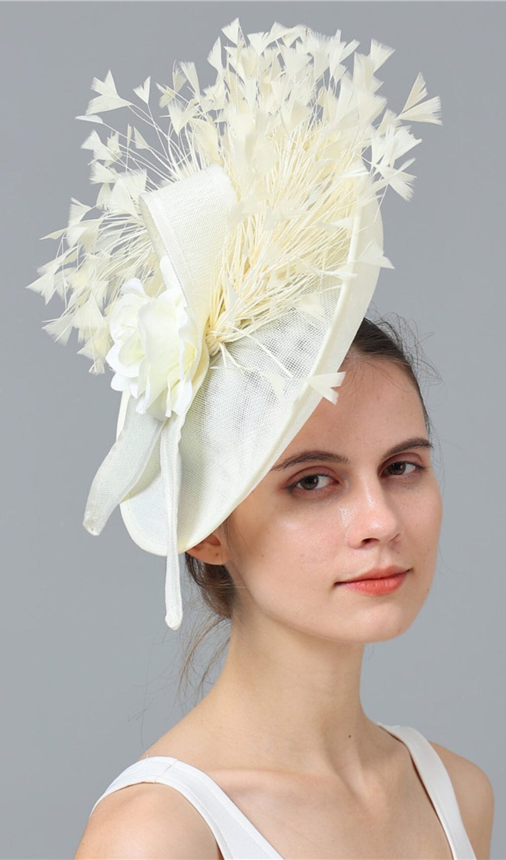 CREAM ELEGANT FEATHER FASCINATORS styleofcb