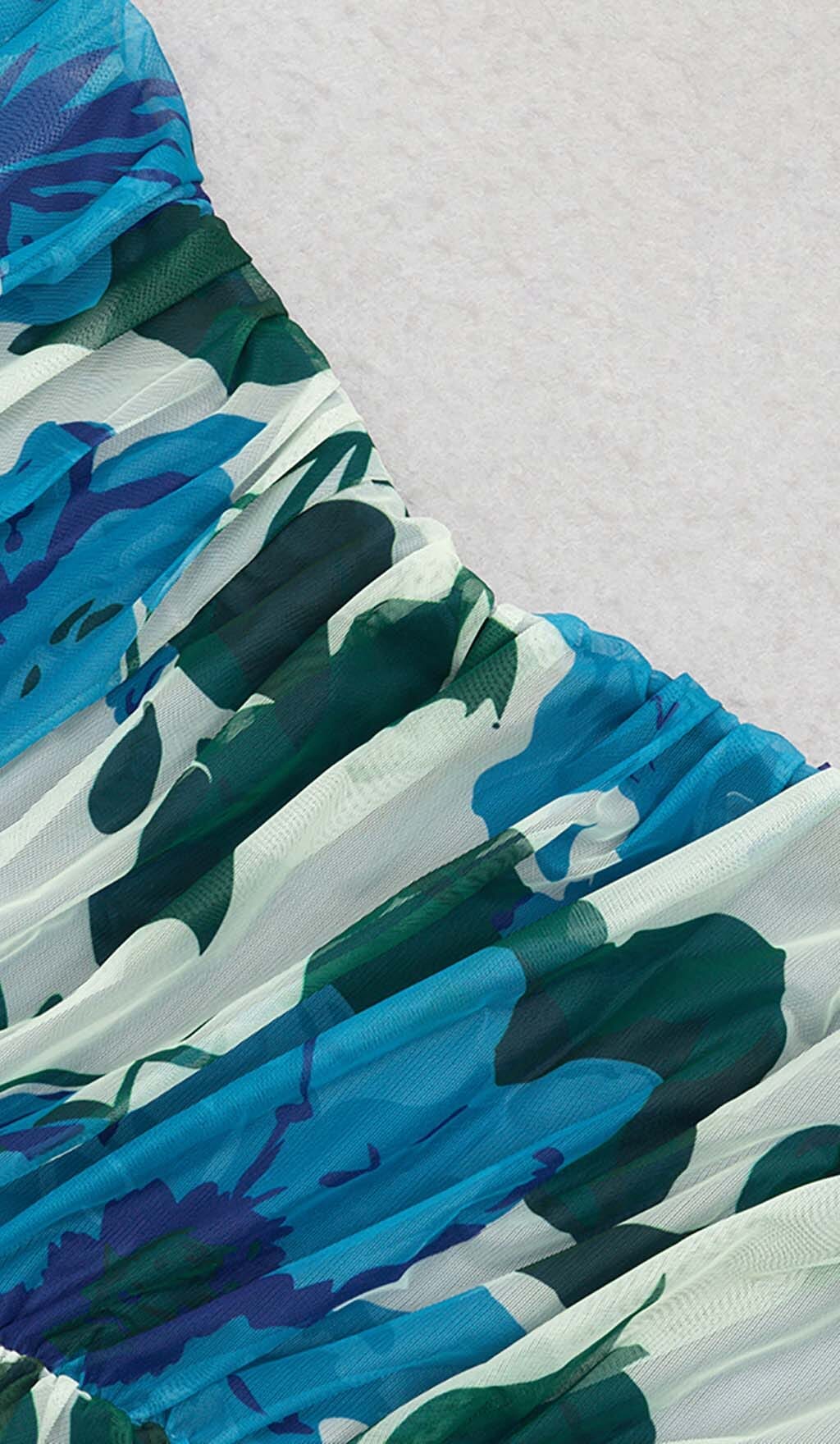 FLORAL PRINT RUCHED MINI DRESS IN BLUE styleofcb