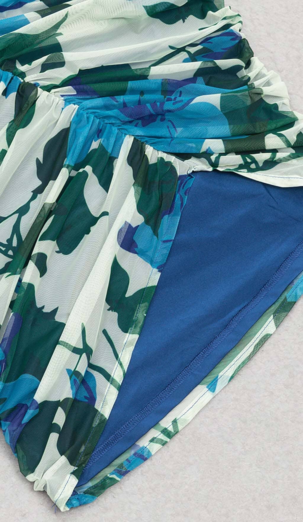 FLORAL PRINT RUCHED MINI DRESS IN BLUE styleofcb