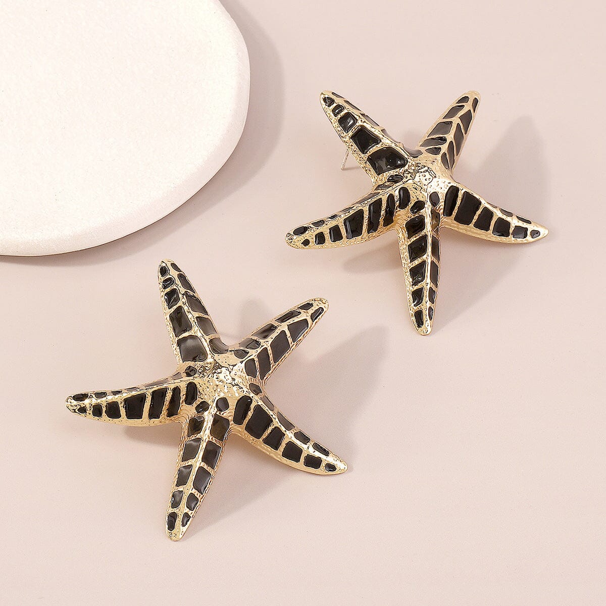 STARFISH EARRINGS IN BLACK Earrings styleofcb
