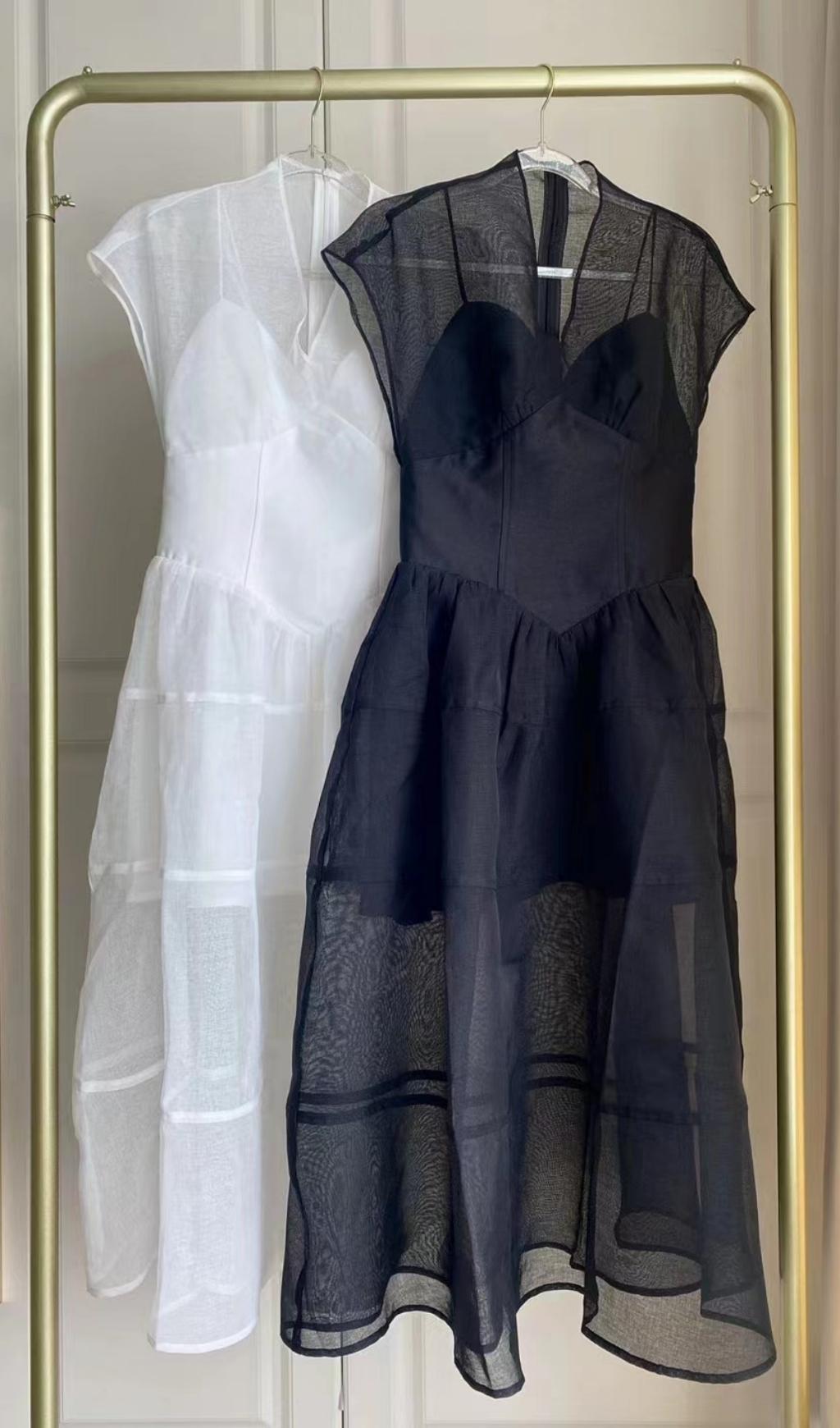 CHIIFFON MIDI DRESS IN WHITE