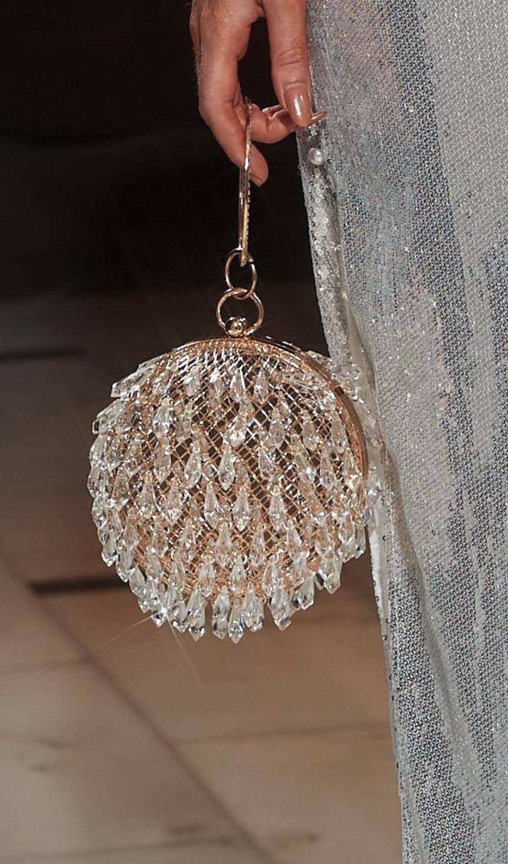 DRIP CLEAR BALL CLUTCH