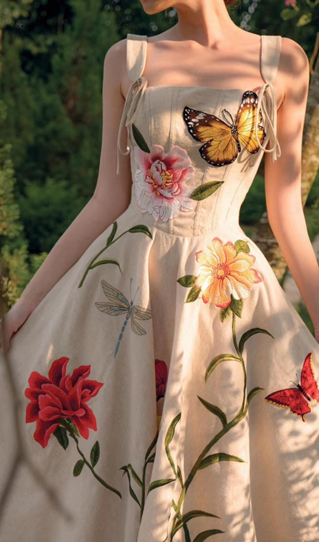 JACQUARD FLOWER MIDI DRESS IN WHITE
