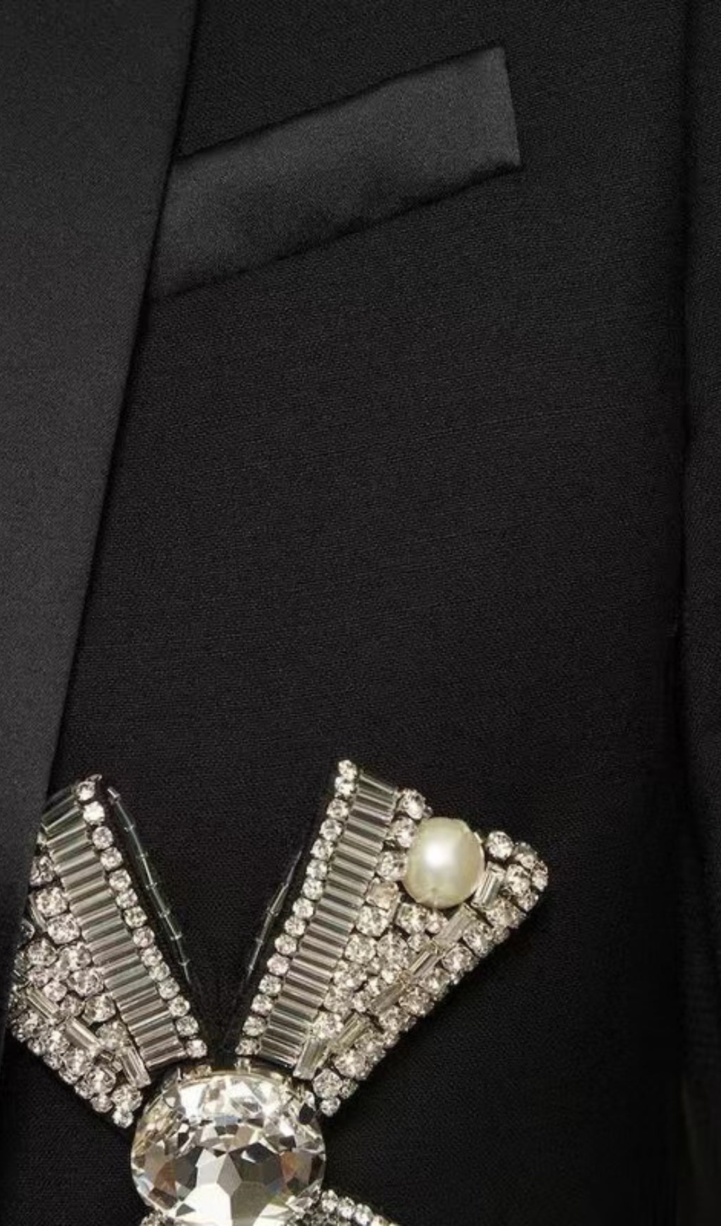 LONG SLEEVE EMBELLISHED BLAZER SET