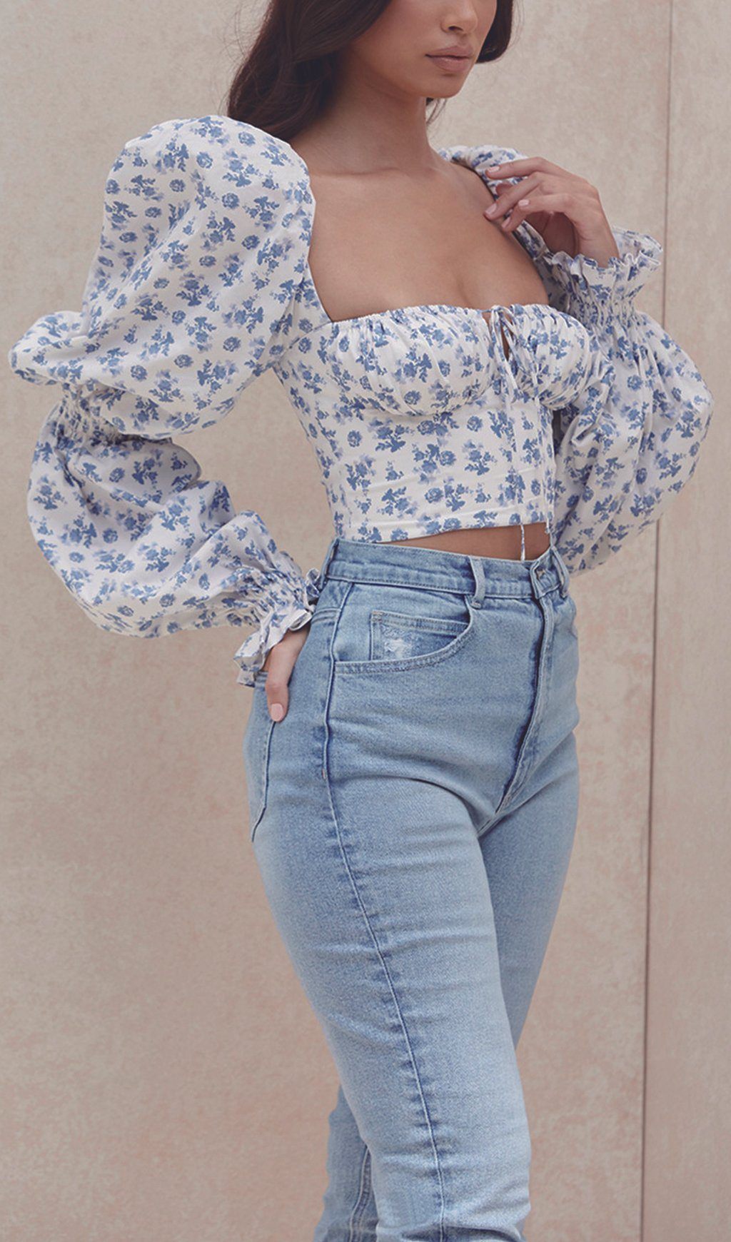 BUBBLE SLEEVE WAISTBAND TOP