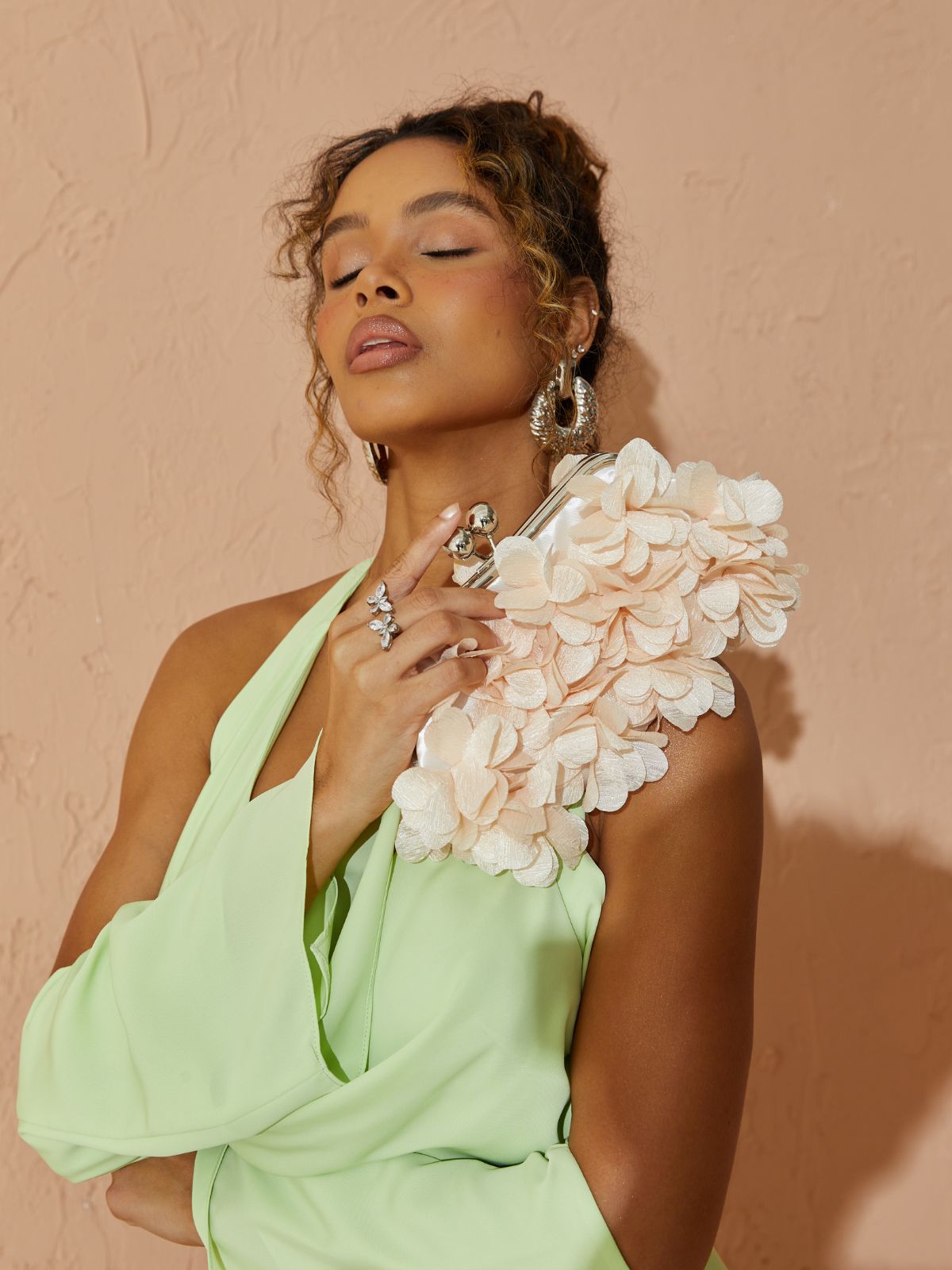 FLORAL PETAL CLUTCH