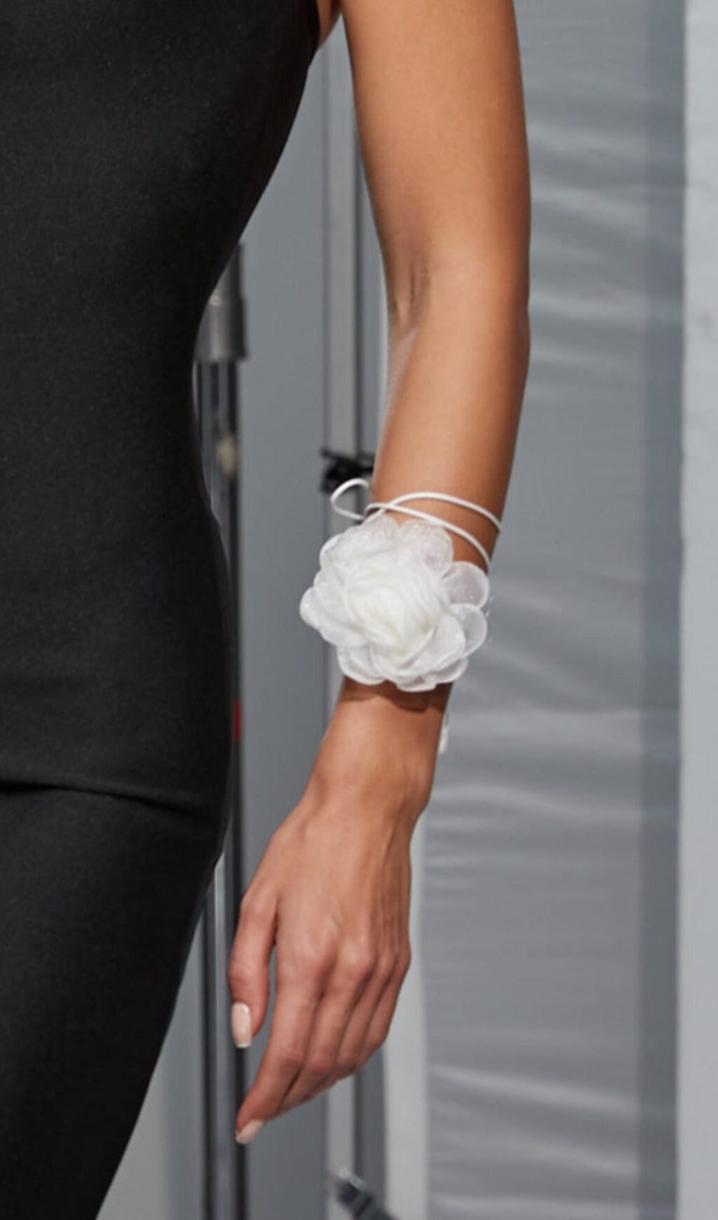 WHITE FLOWER MESH CHOKER Necklace styleofcb 