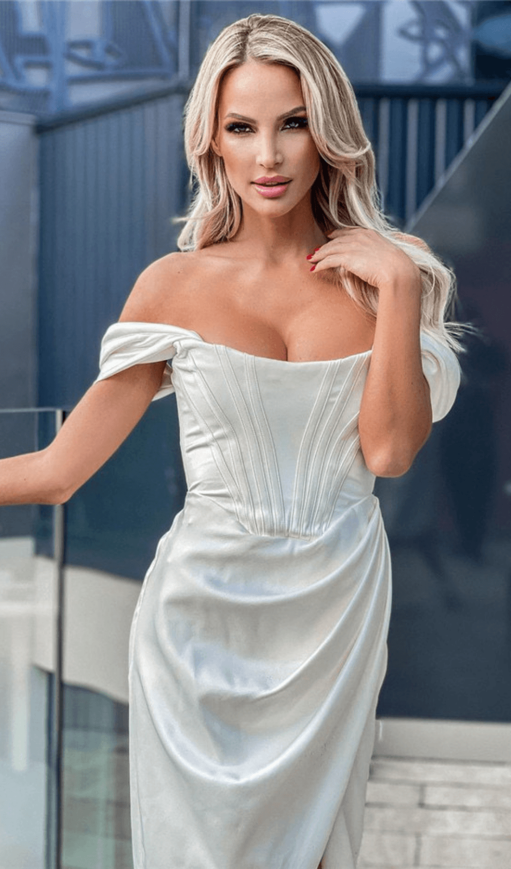 SATIN CORSET MIDI DRESS IN WHITE