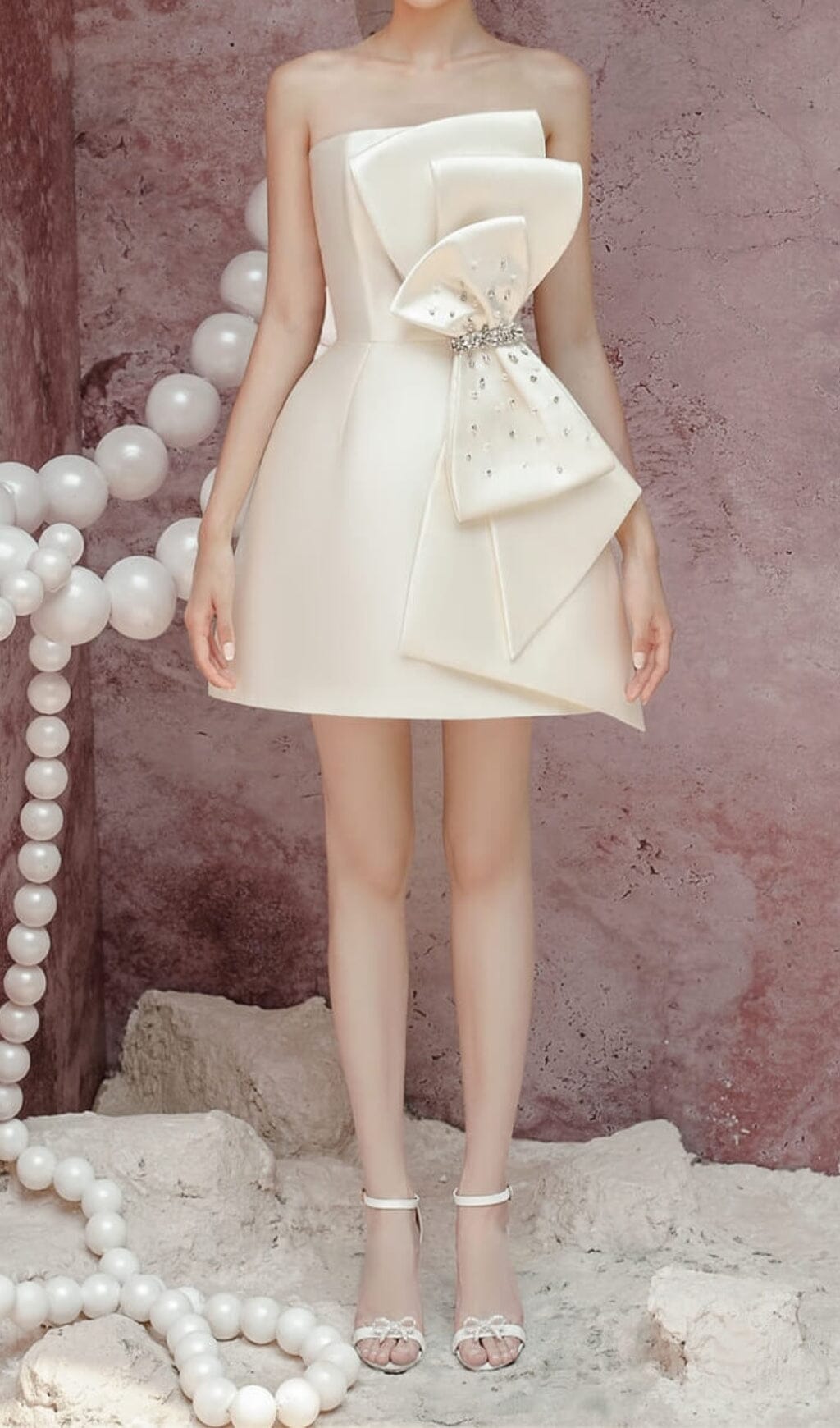 STRAPLESS BOW MINI DRESS DRESS STYLE OF CB 